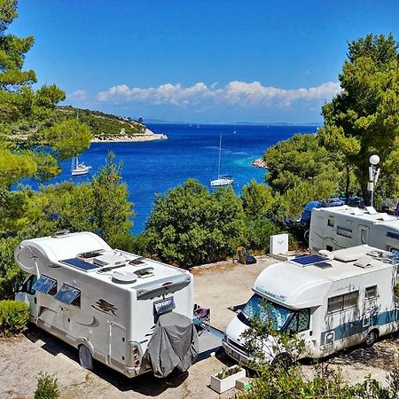 Kamp Vira Hotel Hvar Town Bagian luar foto