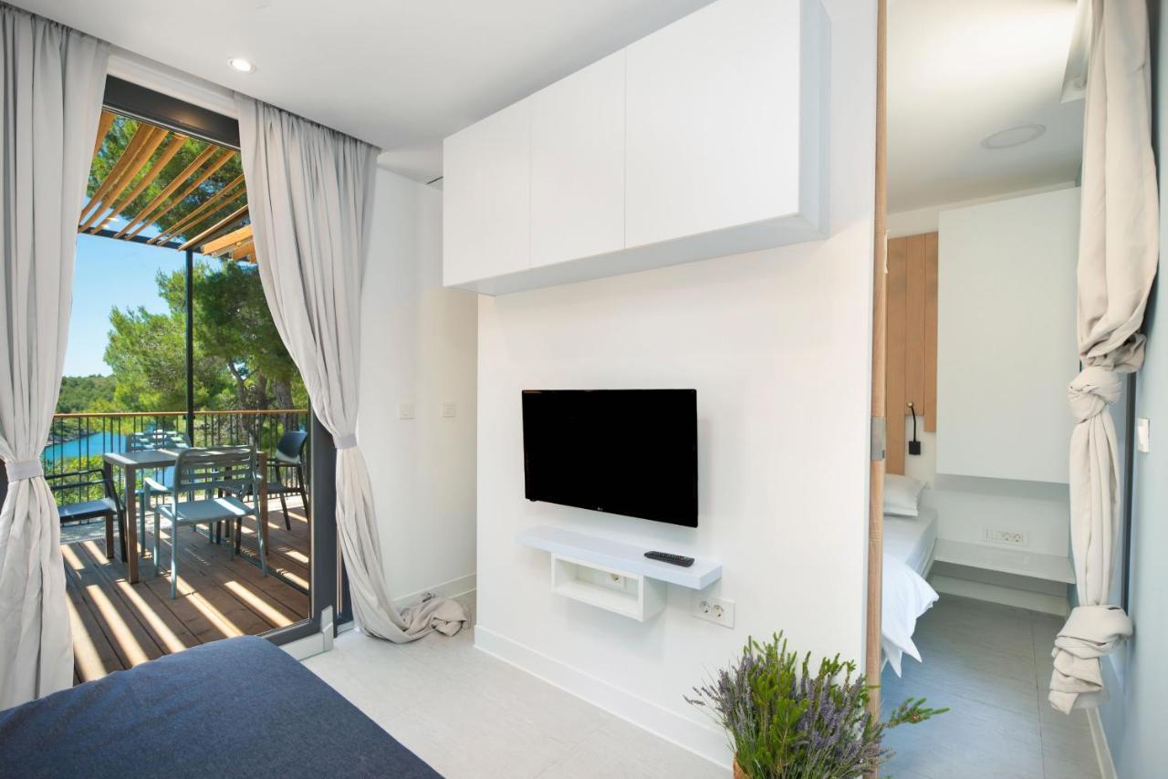 Kamp Vira Hotel Hvar Town Bagian luar foto