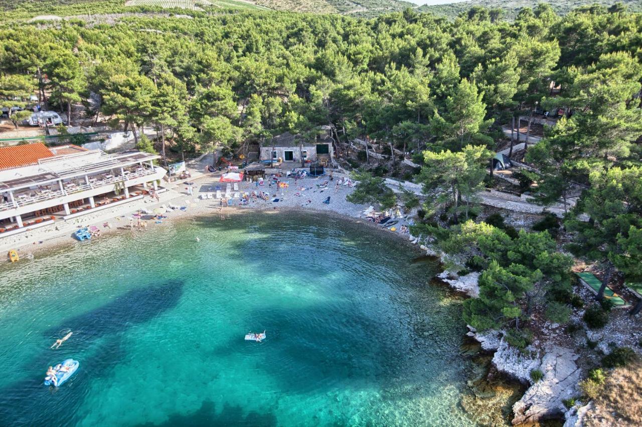 Kamp Vira Hotel Hvar Town Bagian luar foto
