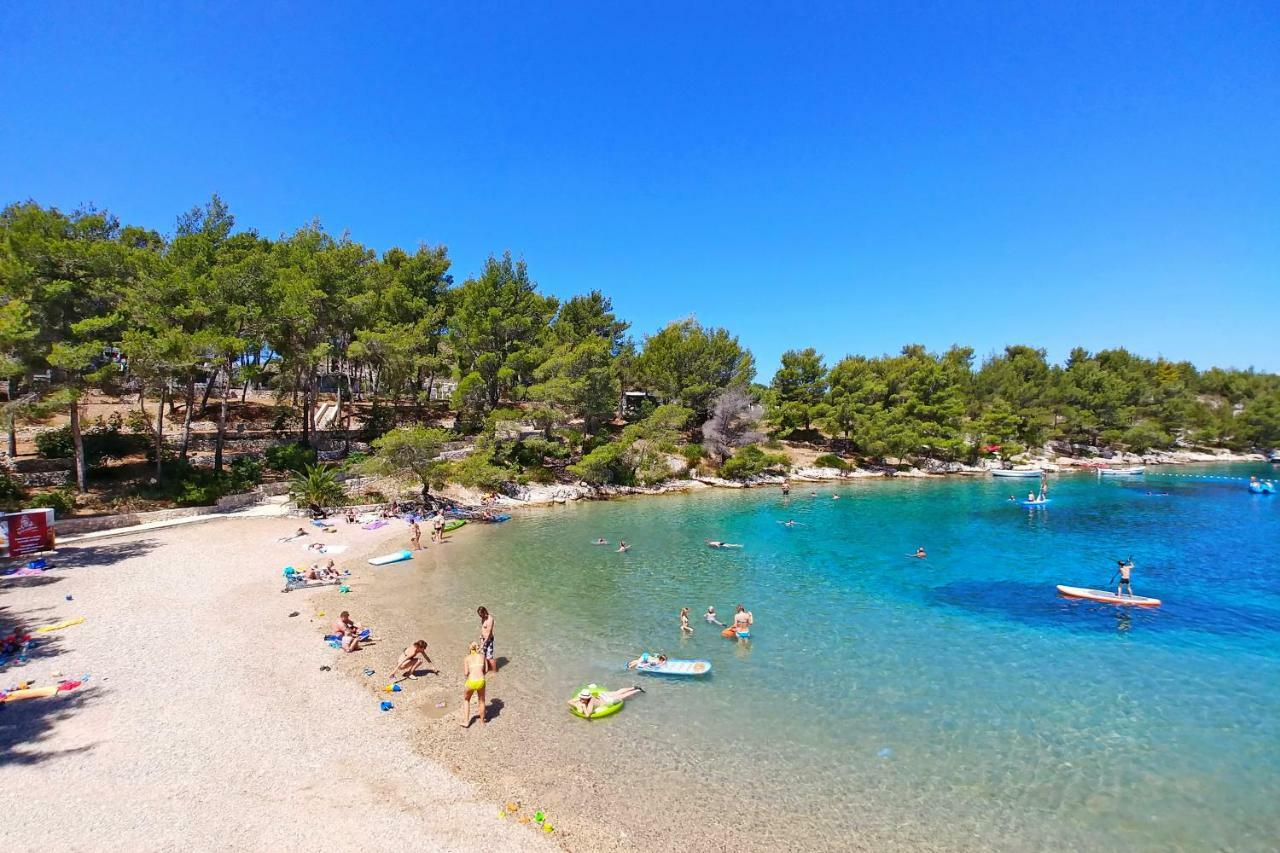 Kamp Vira Hotel Hvar Town Bagian luar foto