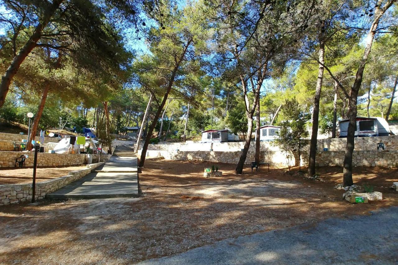 Kamp Vira Hotel Hvar Town Bagian luar foto