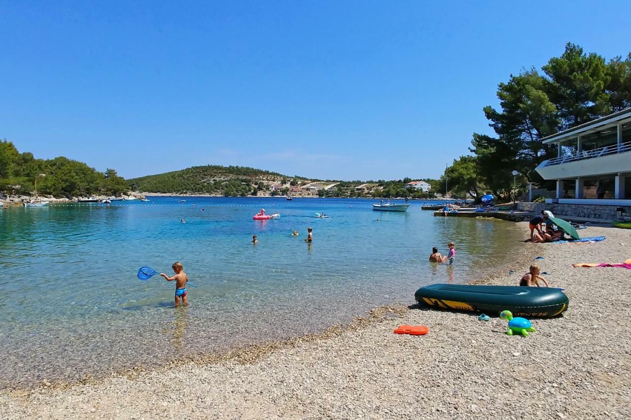 Kamp Vira Hotel Hvar Town Bagian luar foto